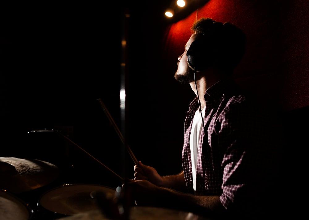 DIY Music Distribution: A Beginner’s Guide DIY Music Distribution: A Beginner’s Guide