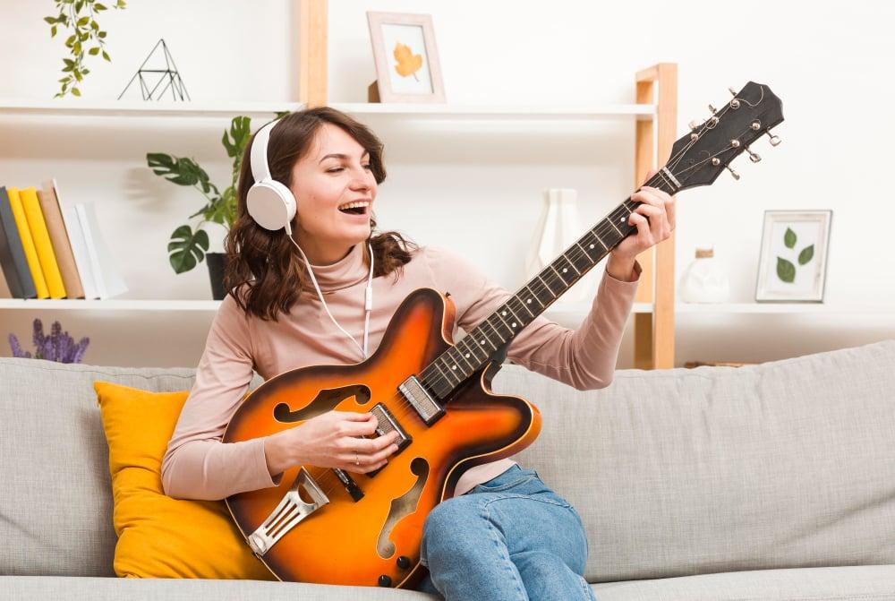 Top Benefits of Music Publishing for Artists Top Benefits of Music Publishing for Artists