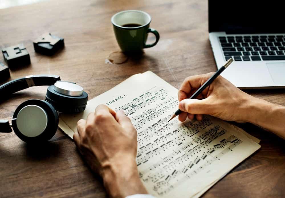 How To Start Writing Songs As A Beginner How To Start Writing Songs As A Beginner