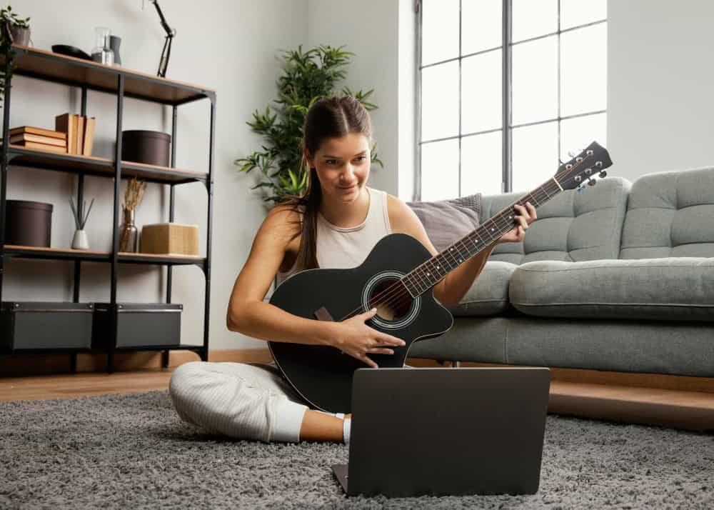 How to Sell Music Online and Reach More Fans How to Sell Music Online and Reach More Fans