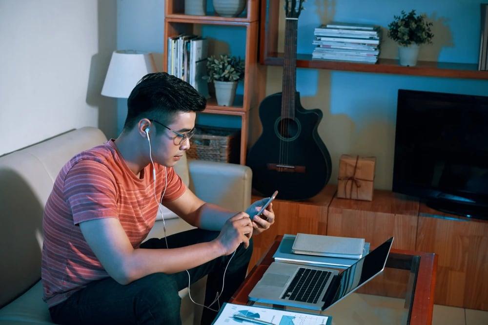 How to Make Money from Music Streaming in India How to Make Money from Music Streaming in India